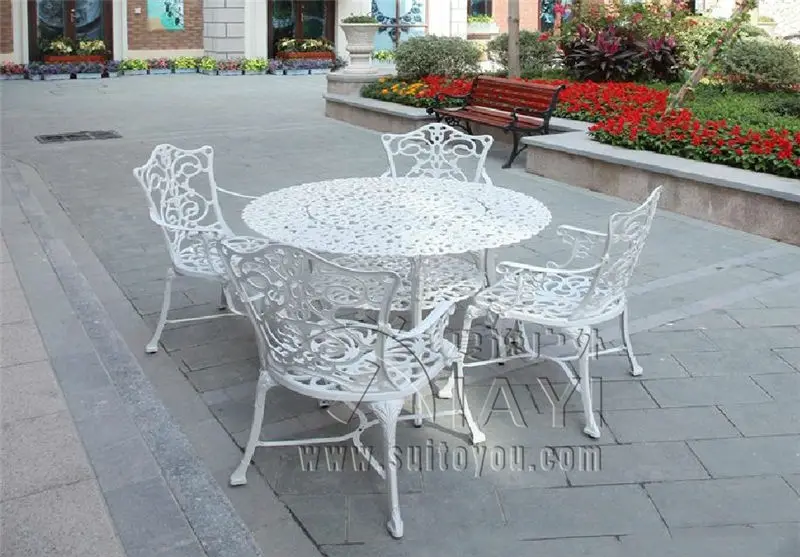 5-piece Best-selling cast aluminum table and chair Outdoor furniture transport by sea