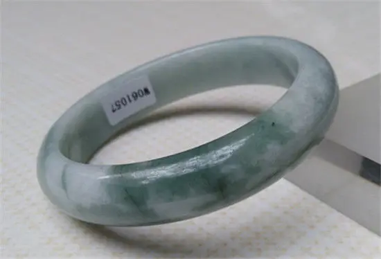 

FREE SHIPPING>>>@@ 100% NATURAL JADEITE GREEN KIND OF GRADE BEAUTIFUL GREEN JADE BRACELET 58.4MM NEW