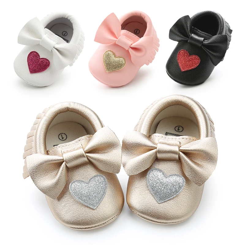 2019 new fashion heart baby girl moccasins Bling Bling pu leather glitter baby girls dress shoes toddler soft sole moccs