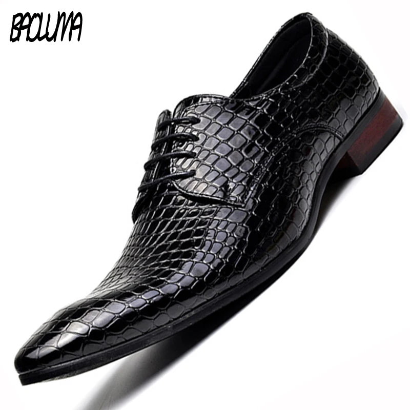 pointy male shoes