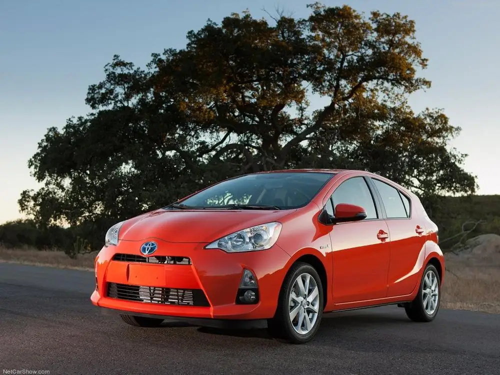 

Free Shipping 2pc/lot car-styling Car Led Lamp Canbus Front and Rear Turn Signal Light For TOYOTA PRIUS C (NHP10) 2011+