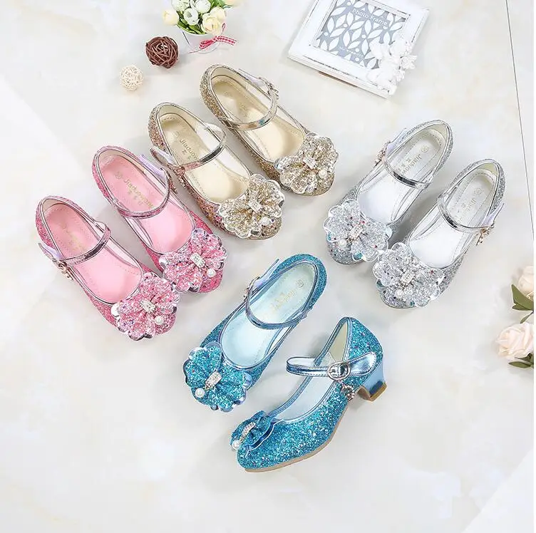 Детская обувь принцессы для девочек; сандалии на высоком каблуке; блестящие женские вечерние модельные туфли со стразами; Цвет серебристый, розовый, золотой