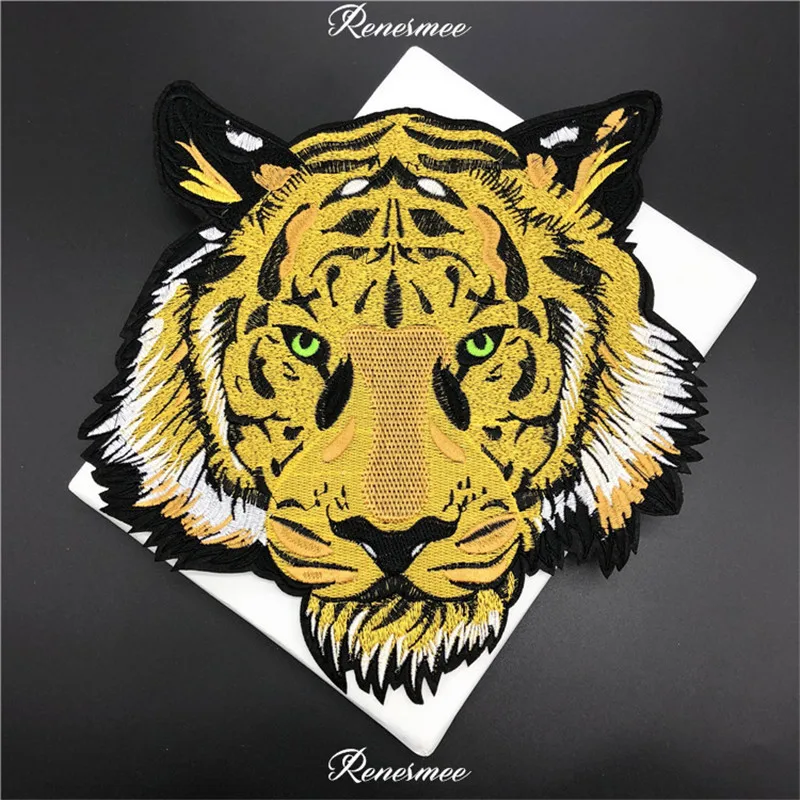 

1Pc New Tiger Head Embroidery Cloth Coat Personality Decorative Back Glue Hot fix Green Eyes tiger DIY Adhesive patch 25.5X27.5