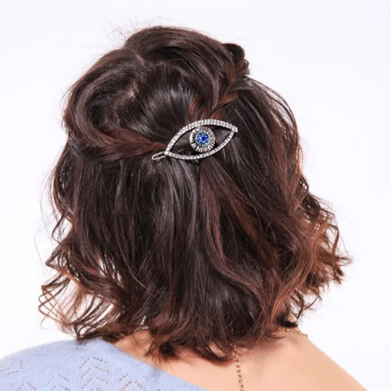 

Timlee H040 Simple Originality Hollowing Out Eye Rhinestone Metal Hair Clip, Fashion Hair Accessory Wholesale