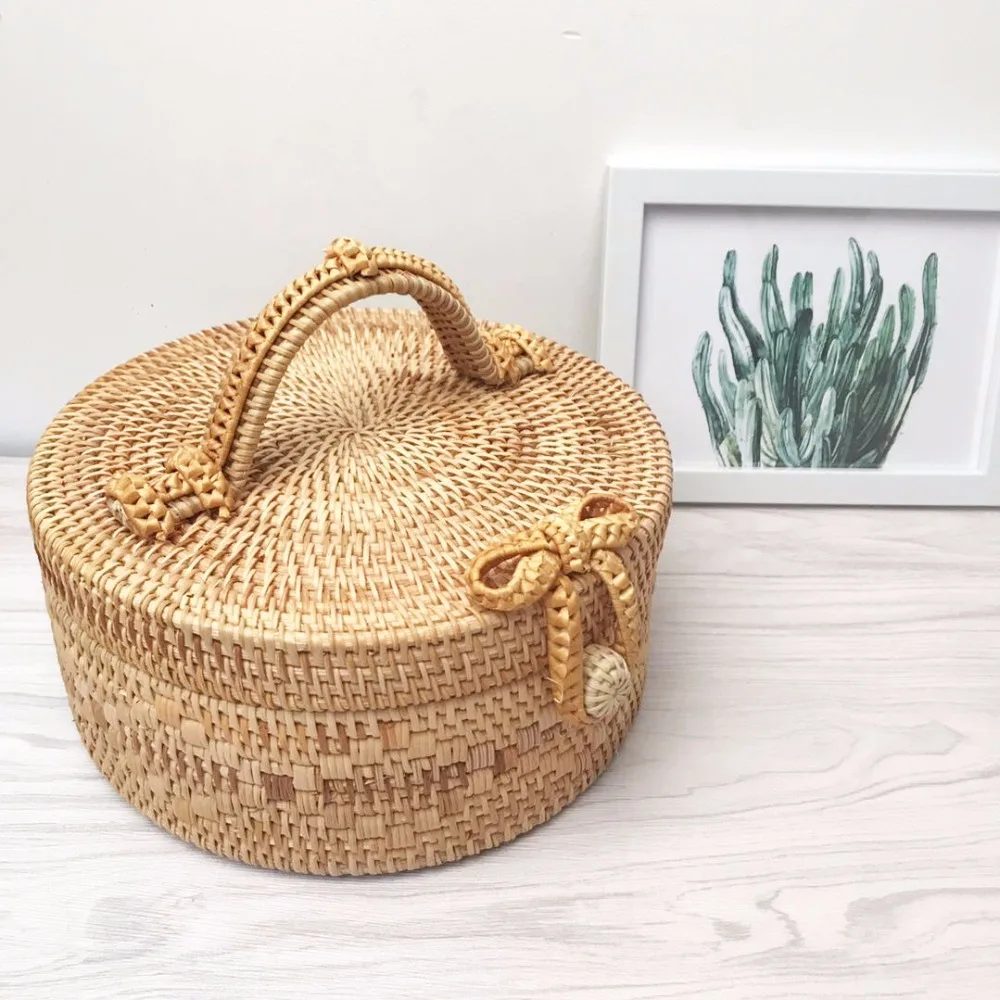 

2018 New INS Bali bag summer Paris Island beach woven bag handbag Round Rattan Straw Bag Bohemian Beach Circle Bag