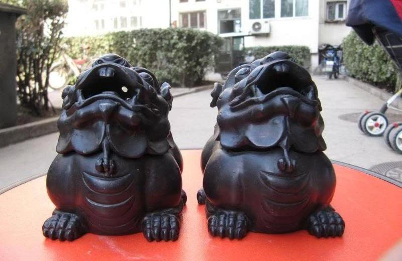 

Chinese regius Pure Bronze Carved Fu Foo Dog Lion Censer incense burner