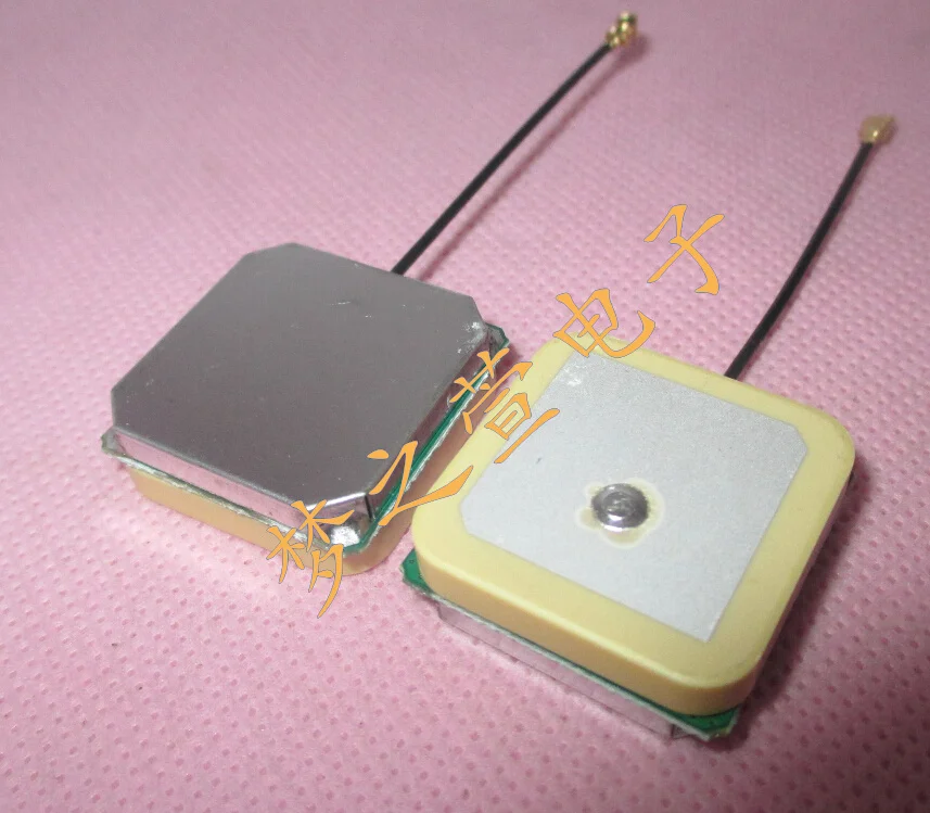 

GPS ANT Antenna/25x25x8mm/dual-stage Amplifier/high Gain/aerial Model Recorder Antenna GA25