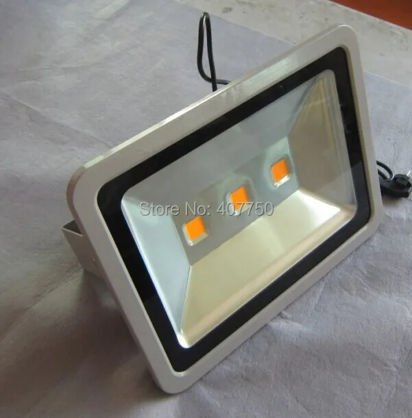 

long range outdoor decorative pure white COB 3pcs led chips 200w led flood light used for basketball and tennis courts