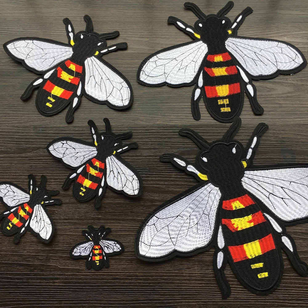 

1PCS Embroidered Bee Patches for Clothing DIY Sew on Embroidery Patches for Clothes Jackets Jeans Shooes Handbags LSHB386