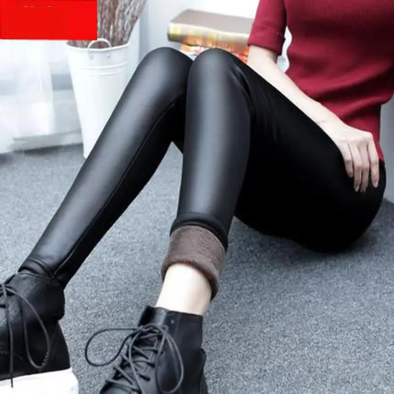 

2019 Spring New Arrival Ladies Cashmere Leather Leggings With Thickened Outer Wear Big Pants Elastic Thermal Free Shipping