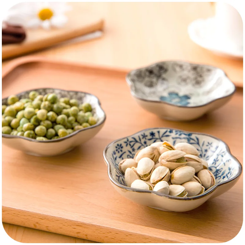 

1pc Colored Ceramic Dish Japanese Sushi Dish Wind Seasoning Sauce Dishes Snack Dish Seasoning Small Plates