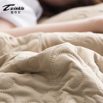

Solid Color Bedding Set 4pcs Thicken Duvet Cover Sets With Bed Sheet Europe Style Bedclothes Twin Queen King Size Cotton Bed Set