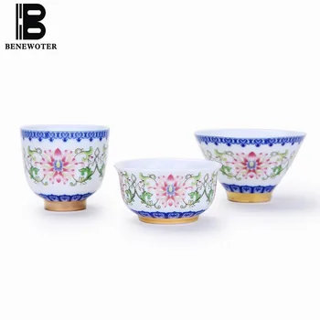

65ml Jingdezhen Vintage Handpainted Famille Rose Pastel Blue and White Porcelain Teacup Black Tea Coffee Sake Cup Drinkware