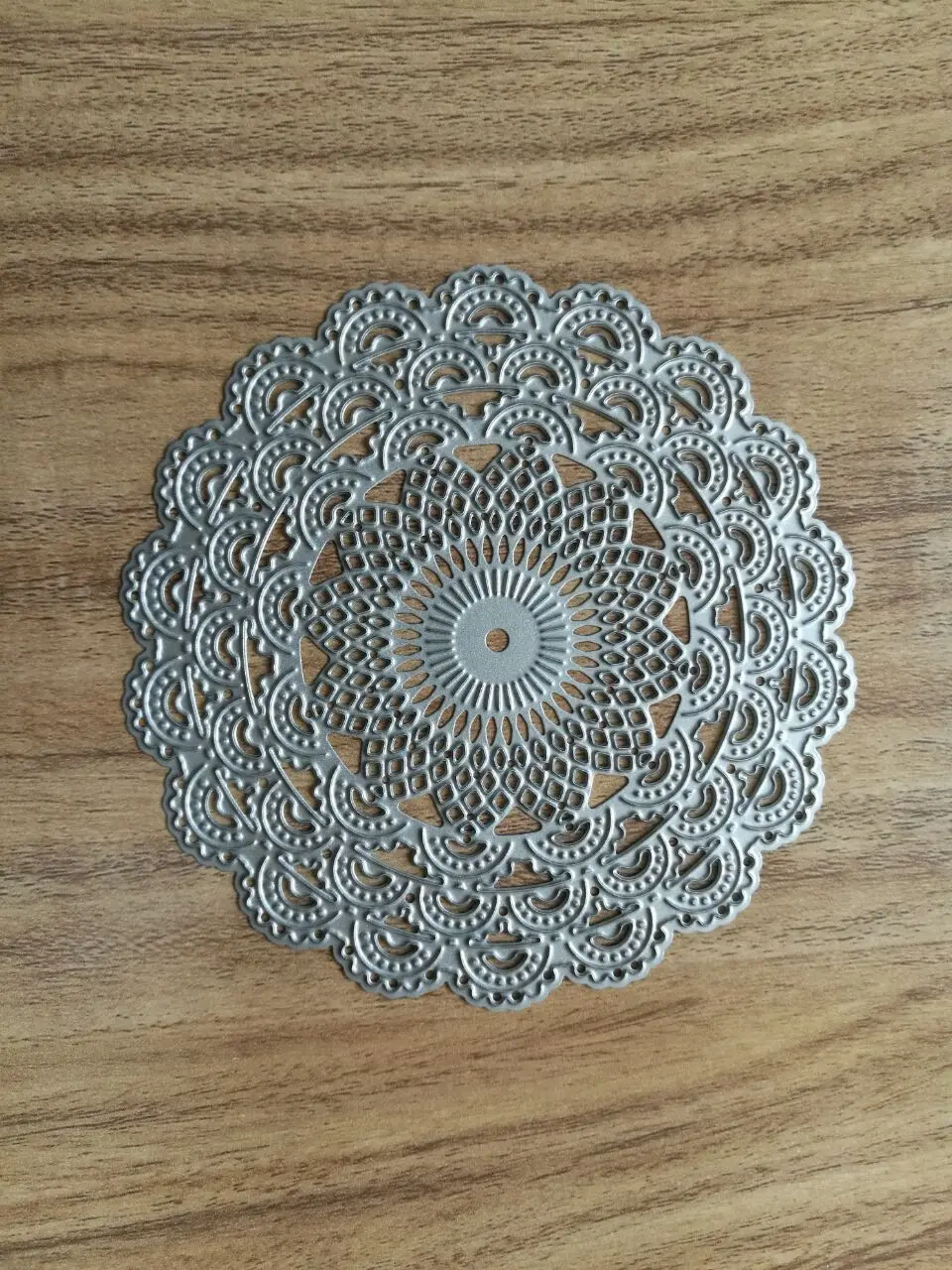 

Metal flower frame Cutting Dies Stencils for DIY Scrapbooking photo album Decorative Embossing DIY Paper Cards