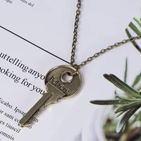 Collier à breloques Vintage pour hommes et femmes, pendentif à la mode, Double lettre, Design inspirant, cadeau 2
