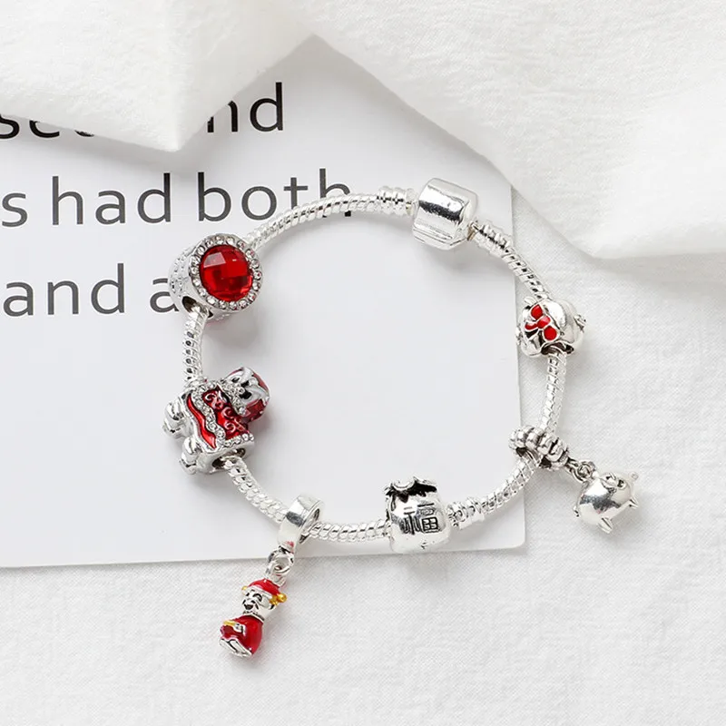 

2019 National Wind Big Red Pig Wealth God Pendant Bracelet Handmade DIY Blessing Bag Bead Snake Bone Jewelry