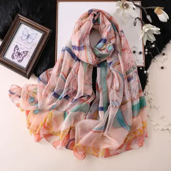 

2020 Luxury Brand Women's Scarf Fashion Vintage Floral Silk Scarves Print Shawls And Wraps Pashmina Foulard Femme Bandana Hijab