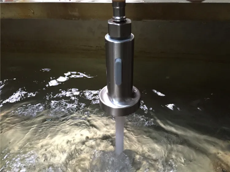 3601445688_1985813034