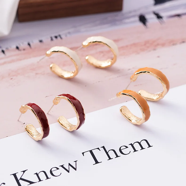 

2019 New Vintage Enamel Hoop Earrings For Women Fashion Temperament C Shape Geometric Circle Pendientes Korea Brincos Wholesale