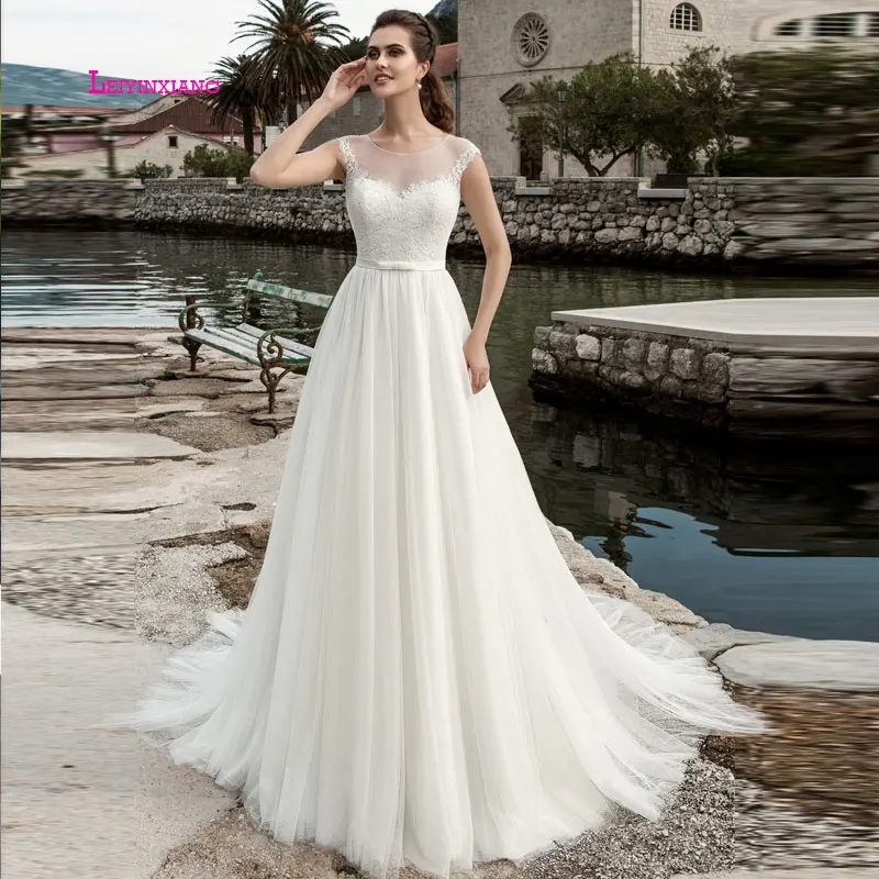

LEIYINXIANG 2019 Applique Flowers Court Train Bride Gown Vestido De Noiva Sexy Illusion Sweetheart Lace A-Line Wedding Dresses