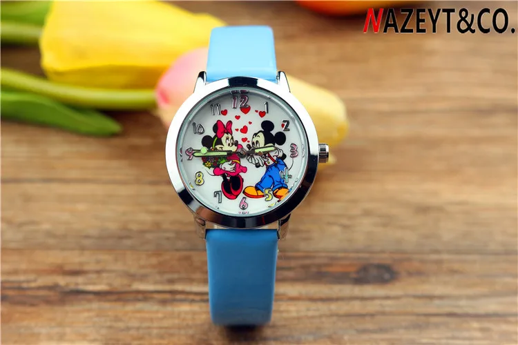 Популярные детские мультфильм часы с Микки-Маусом световой указатель детские часы сердце Микки и Минни ремень часы