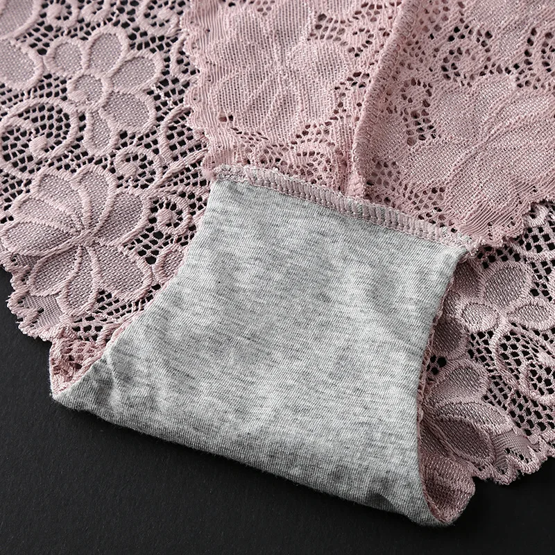 Deruilady Elegant Lace Panties Women Super Soft Breathable Briefs Low Rise Floral Hollow Out Quality Women Panties Sexy Lingerie