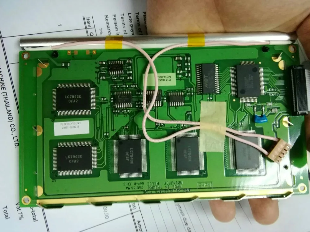 ЖК-экран LMBHAT014GC