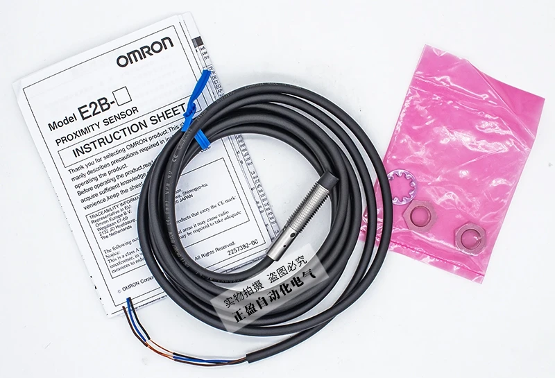 

Free shipping Omron OMRON proximity switch sensor genuine E2B-S08KN04-WP-C1 2M DC12-24V