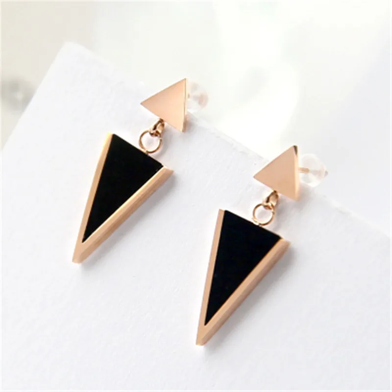 

YUN RUO 2018 New Fashion Triangle Stud Earring Woman Rose Gold Color Titanium Steel Jewelry Girl Gift Party Never Fade Wholesale