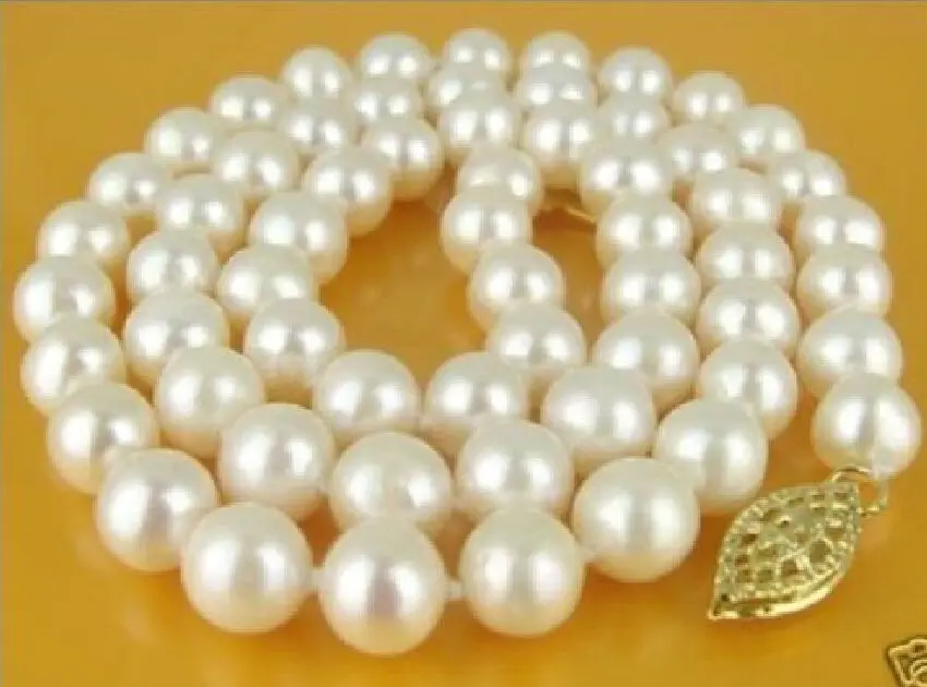 

14k/20 Gold Clasp Classic 18inch 9-10mm AAA+ South Sea White Pearls Necklace