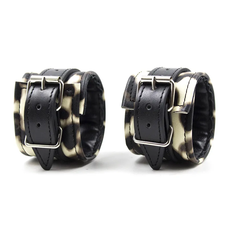 1PCS Leopard PU Leather Handcuffs Restraints Costume Bondage Sex Toys For woman men sex products Costume