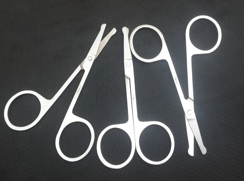 2pcs Stainless Steel Makeup Scissors Eyebrow Scissor Cut Manicure Eyebrow Eyelashes Nose Hair