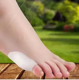 

Soft Silicone Bunion Protector Toe Seperator Corrector Hallus Valgus Big Bone Correction Orthotics Pain Relief Foot Care