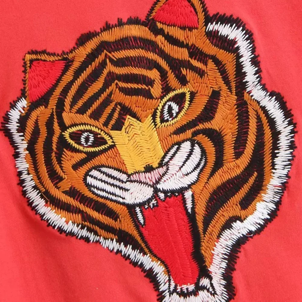 Винтаж тигра печати Graphic Tee Футболка короткий рукав с круглым вырезом летняя уличная Chic Повседневное Топы Для женщин красный Женская одежда футболка