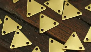 

500 pcs Raw Brass trigonum Charms 3 holes (9 x 10 mm) brs 621