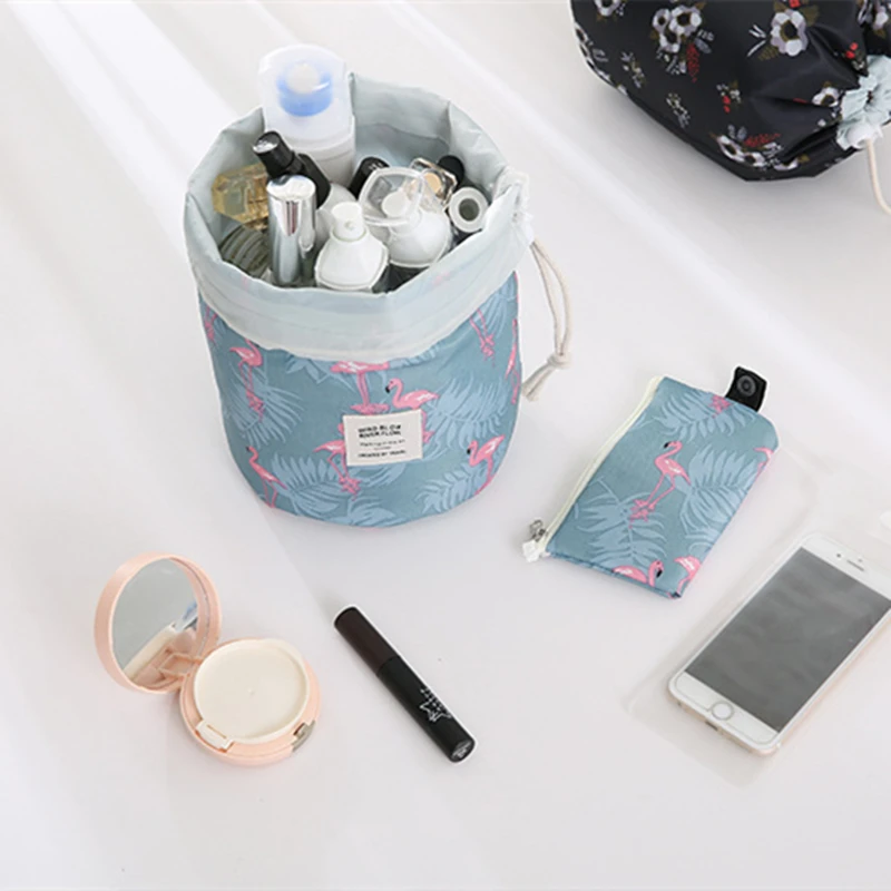 RUPUTIN الرباط برميل على شكل التجميل حقيبة حقيبة مكياج ذات سعة تخزين كبيرة للماء غسل حقيبة سفر المرأة كسول حقيبة مستحضرات تجميل