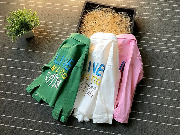 

2018 Spring Kids Jeans Thin Coat With Print Letters Fashion Design Three Colors 2-6 Years Old