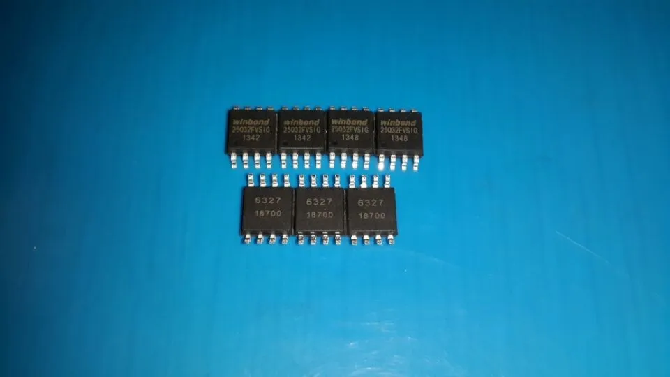 10PCS W25Q32FVSIG 25Q32FV Flash Memory Chips | SOP8 Package - Brand New