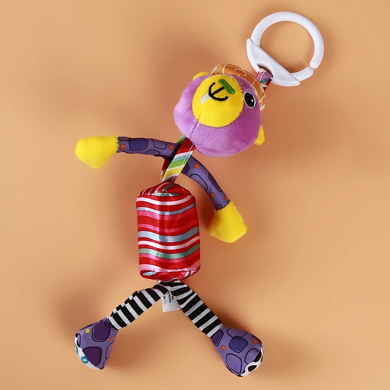 Baby Rattles Toys Bed Hanging Squeaker Toys Stuffed Wind Chimes Plush Doll Toy Bed Car Hanging Ring Bell Rattle Toy Kid Gift - Цвет: Bear