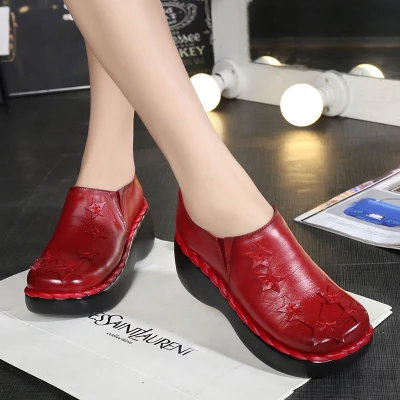 GKTINOO/Новые модные женские туфли-лодочки на высоком каблуке; женская обувь на танкетке из натуральной кожи; женская обувь на платформе - Цвет: Красный