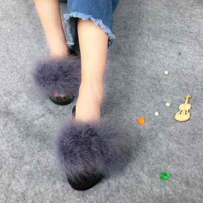 Coolsa/летние женские шлепанцы со страусиными перьями; шлепанцы с пушистым искусственным мехом; Домашние вьетнамки на плоской подошве; разноцветная пикантная обувь для вечеринок - Цвет: Dark gray