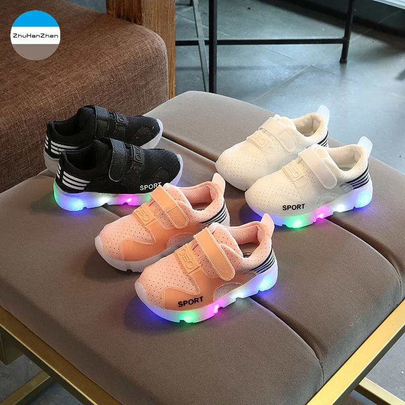 

2019 1 To 5 Years Old LED Lights Baby Girls And Boys Glowing Non-Slip Sport Shoes Soft Bottom Casual Shoes Fashion Comfortable