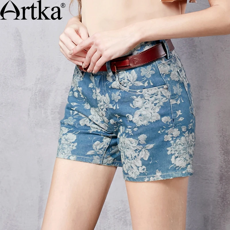 

ARTKA Women's Summer New All-match Floral Printed Denim Shorts Vintage High Waist Breathable Shorts With Pockets KN15169C