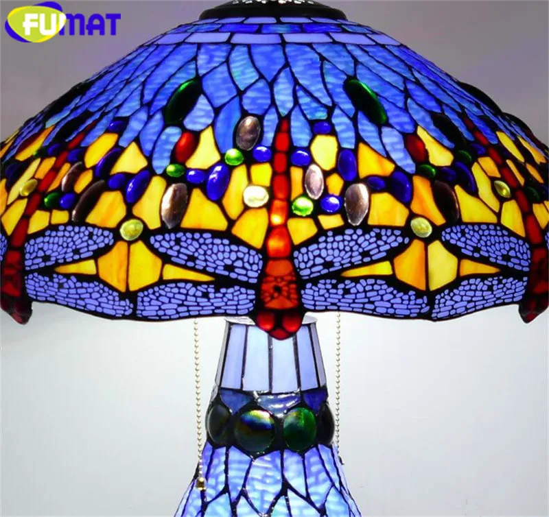 156Tiffany Stained Glass bedside table lam