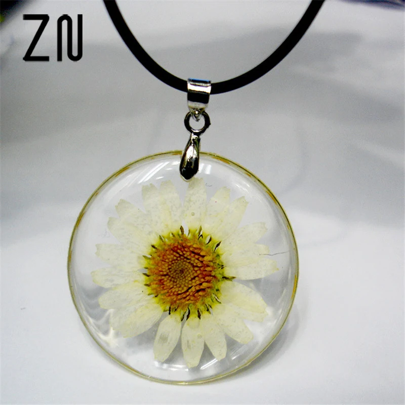 

ZN Handmade Boho Transparent Resin Dried Flower Daisy Necklace Ball Chain Silver Color White Round 45cm long 1 Piece mothers day