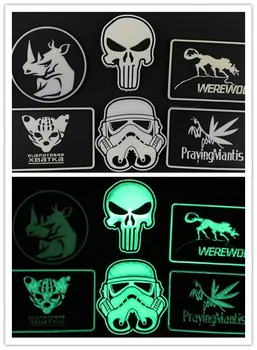 

20PCS Rubber Glow In Dark Skull Patch 3D PVC Werewolf Prayingmantis Tactical Patch Rhinoceros Combat Brassard Badge Wholesale