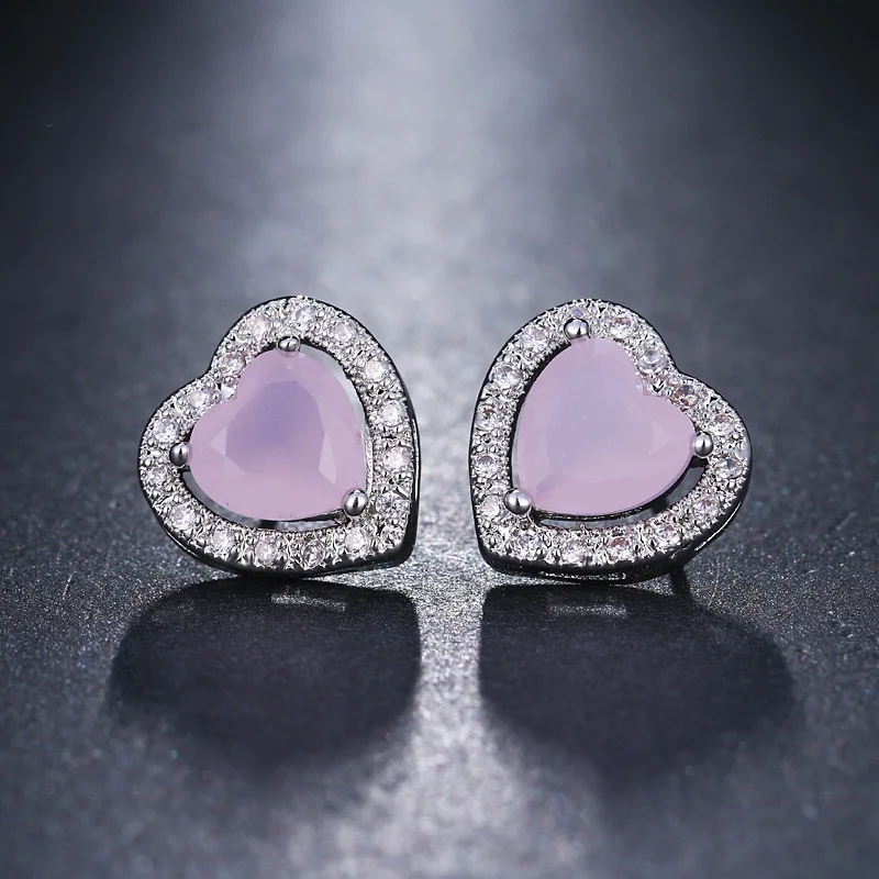 Серьги-гвоздики с розовым сердцем для женщин