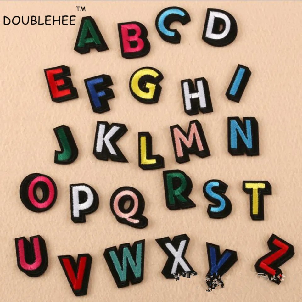 XUNHUI Wei/ß 26 Englischen Buchstaben A-Z Bestickt Motiv Applique Eisen auf Patch n/ähen Kleidung DIY Aufn/äher f/ür Kleidung Applikationen