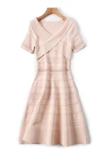 European women’s wear 2018 The new spring With short sleeves v-neck Hollow out Knitted dress