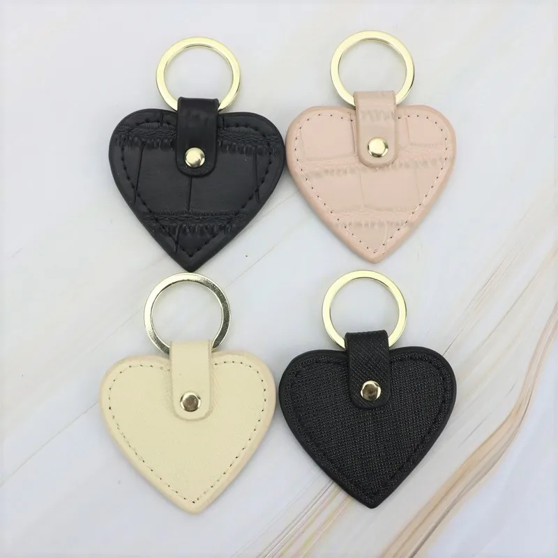 New Fashion Free Custom Initial Letters Genuine Leather Keychain For Women Key Ring Chain Female Keyring key holder key organizer key purse